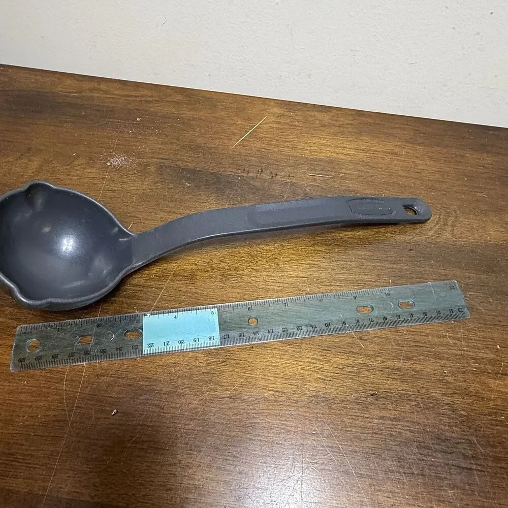 Vintage Rubbermaid Ladle 1975 Black Nylon Plastic Heavy Duty Double Spout Dipper